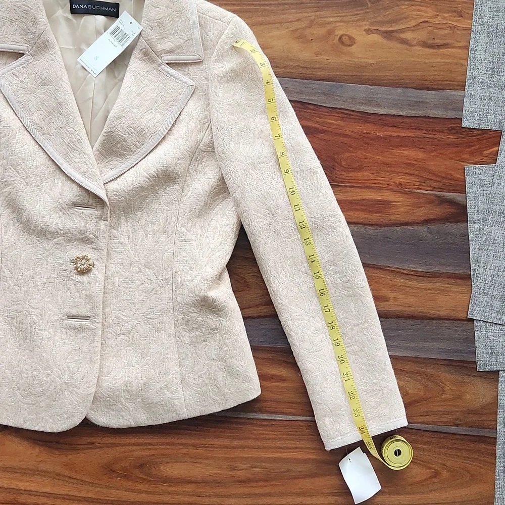 Gorgeous Dana Buchman Amazing Ladies Blazer Size 8, NWT - Picture 5 of 11